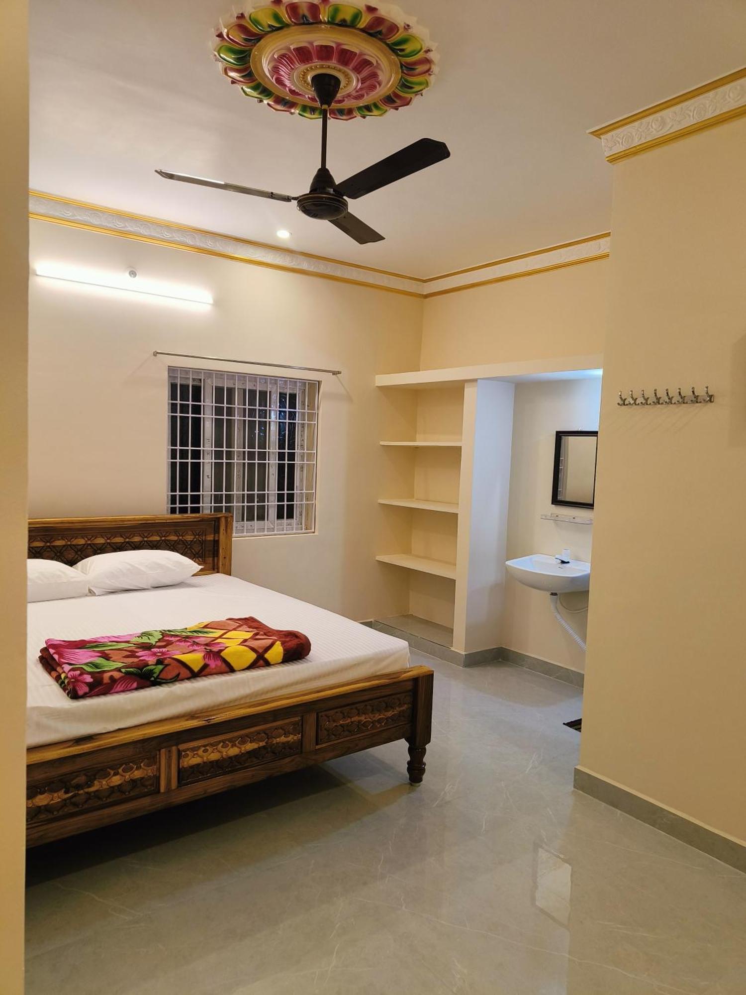 Liya Guest House Tiruvannāmalai 외부 사진