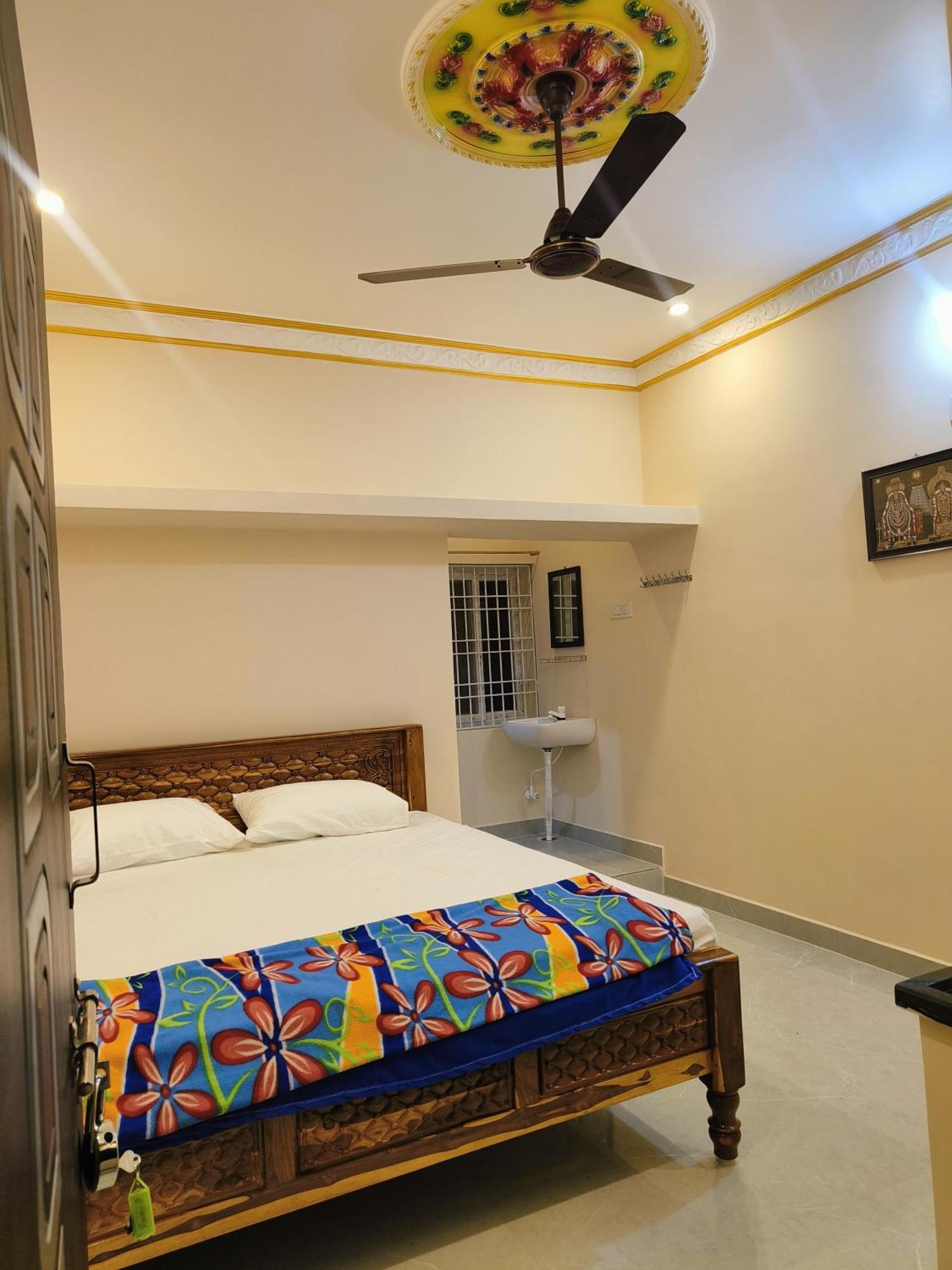Liya Guest House Tiruvannāmalai 외부 사진