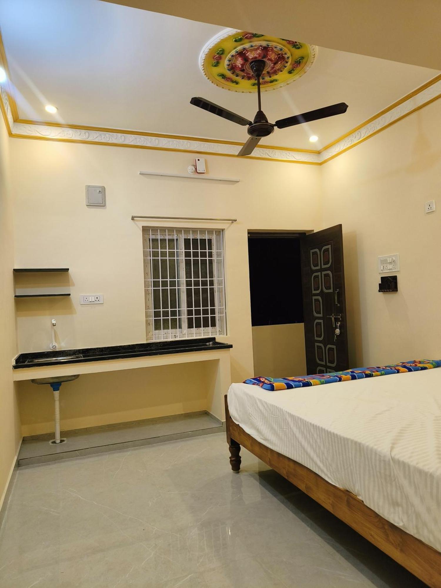 Liya Guest House Tiruvannāmalai 외부 사진